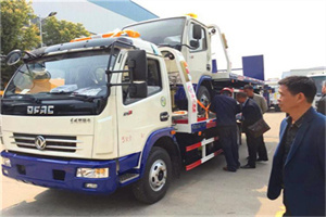 墨玉汽车道路救援拖车价格
